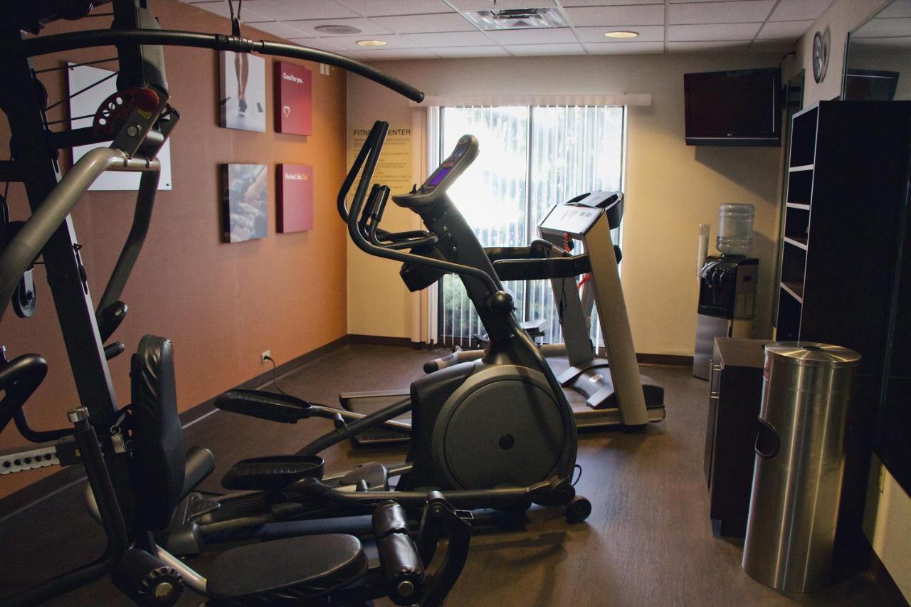 Comfort Suites Edinboro Eksteriør billede