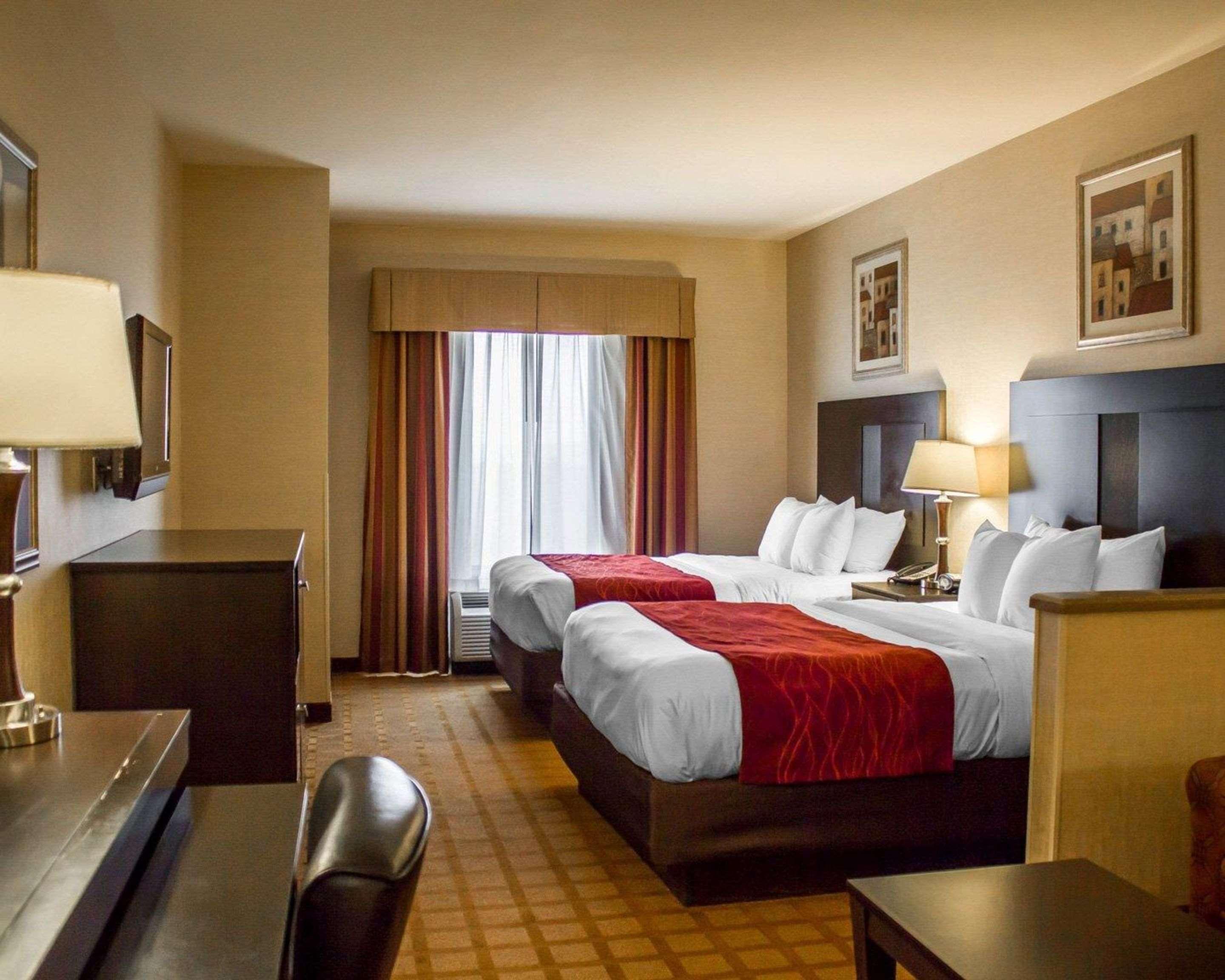 Comfort Suites Edinboro Eksteriør billede
