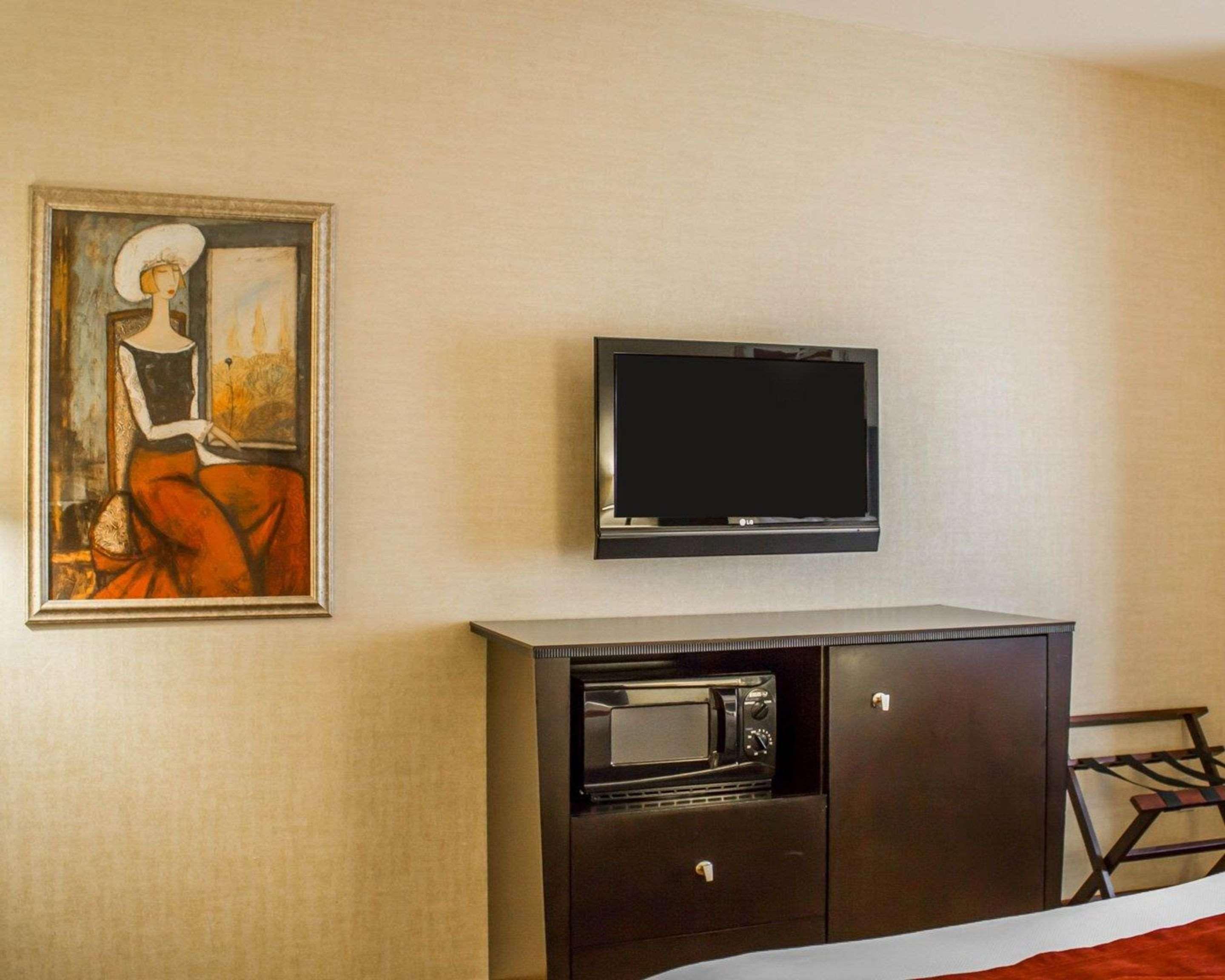 Comfort Suites Edinboro Eksteriør billede