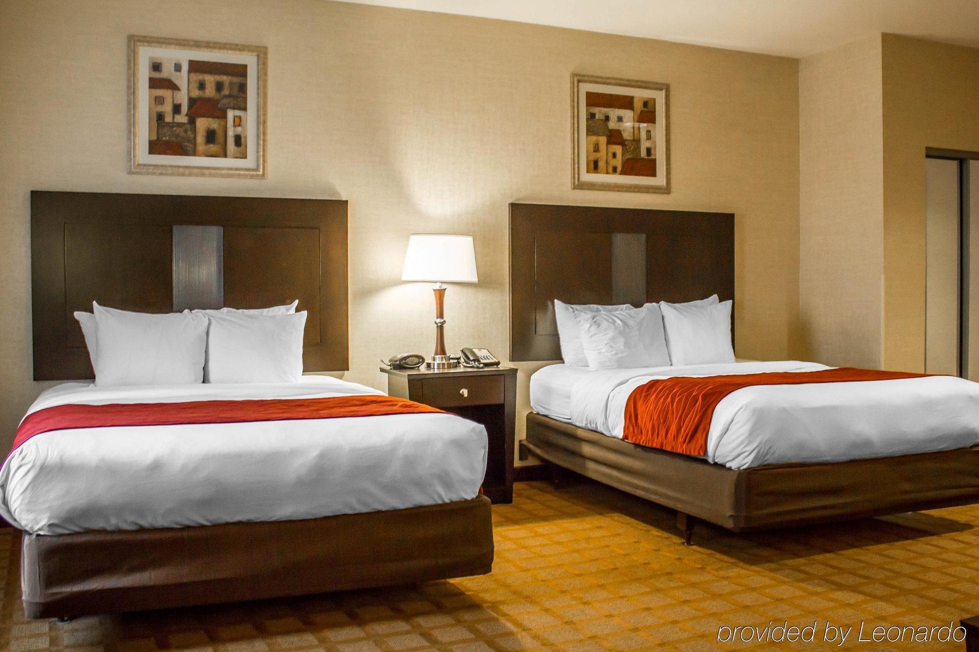 Comfort Suites Edinboro Eksteriør billede